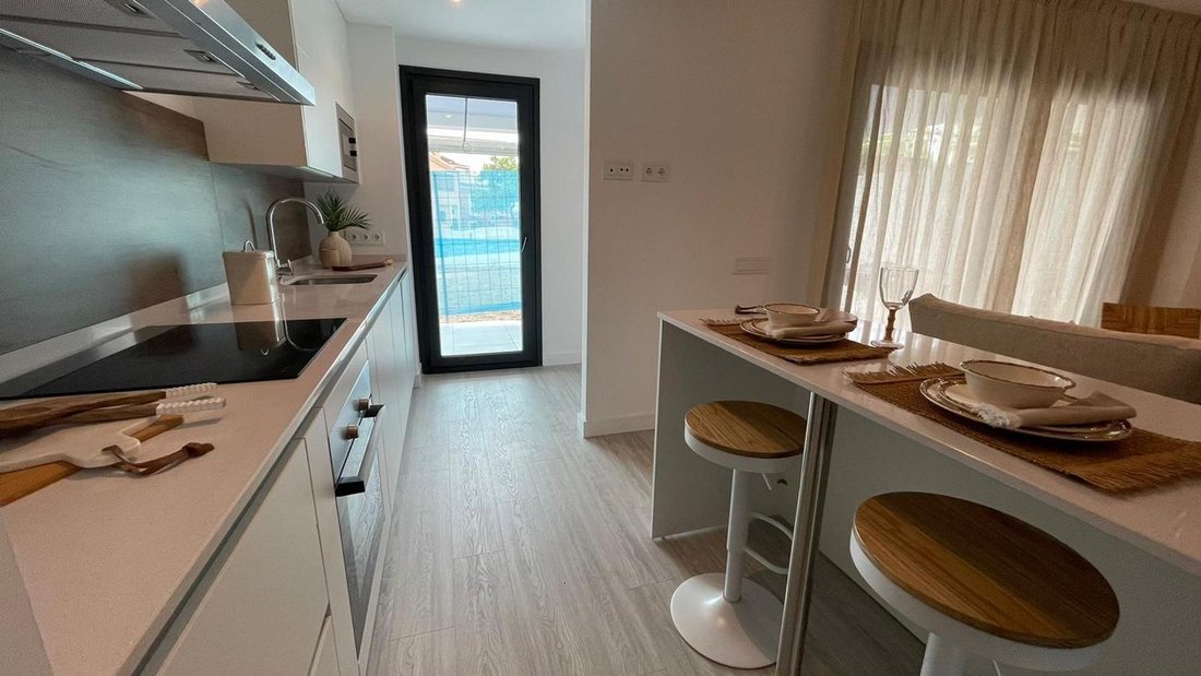 Apartment in Estepona, Andalusia, Spain 4 - 17315807