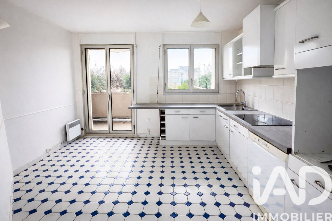 Apartamento en Courbevoie, Isla de Francia, Francia 4 - 17318330