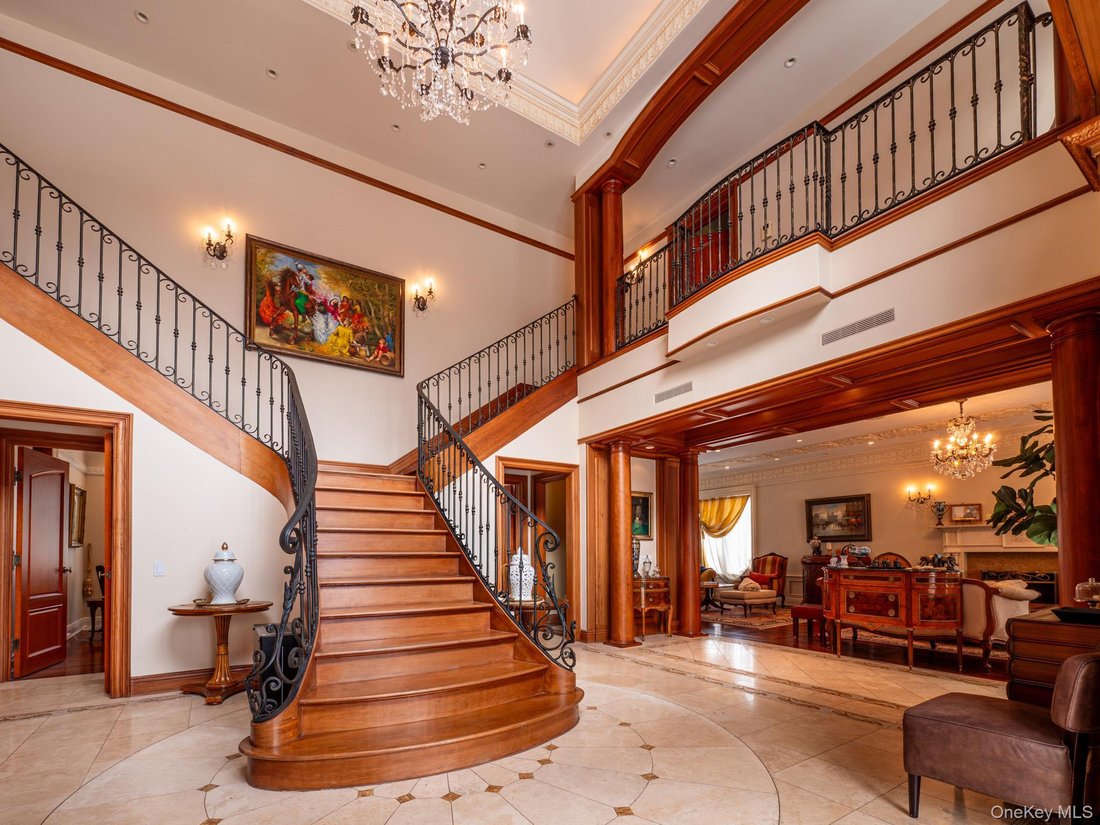 House in New York, New York, United States 4 - 17323211