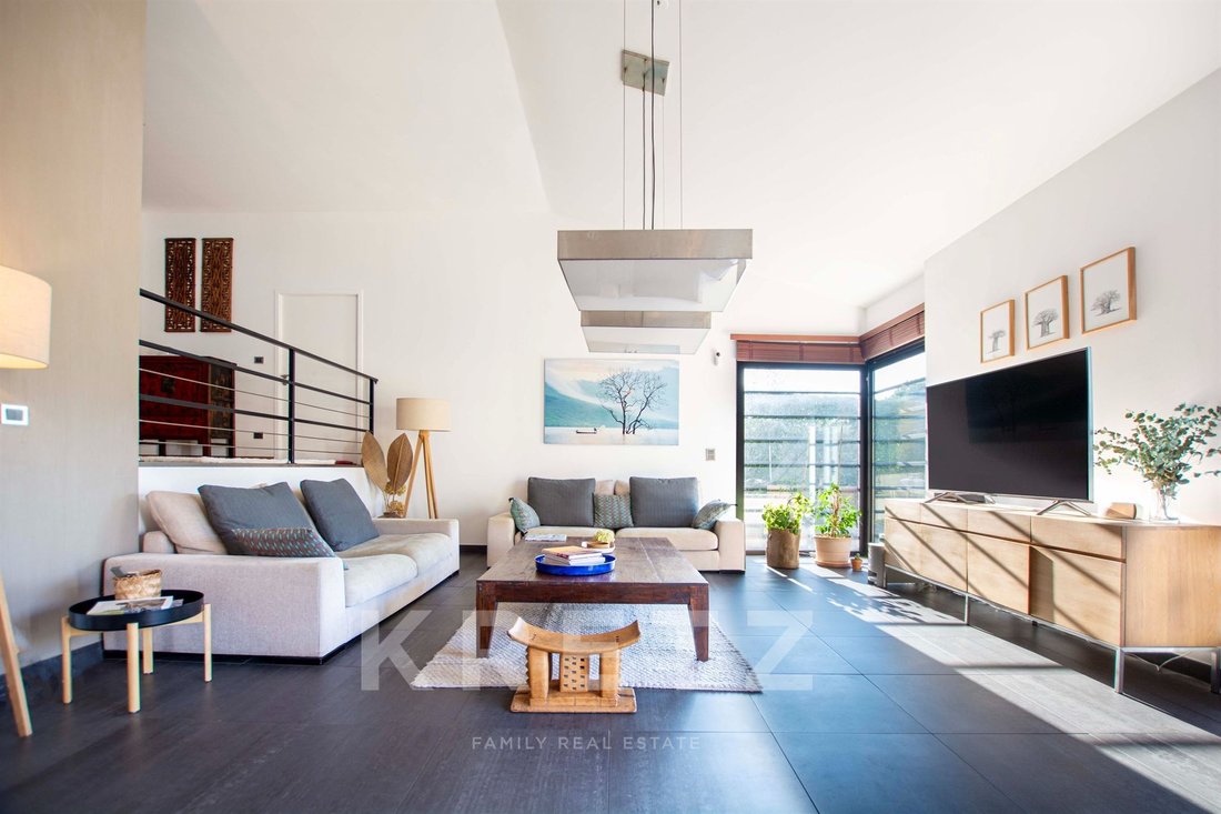 House in Rochetaillee-sur-Saone, Auvergne-Rhône-Alpes, France 1 - 17323377