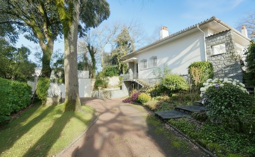 Villa in Pontaillac, Royan, France 1