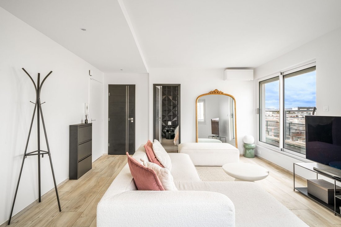 Apartment in Violet Commerce, Paris 15e Arrondissement, Paris 3 - 17315093