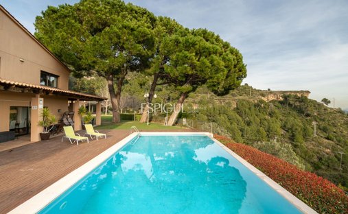 Villa in Sant Feliu de Codines, Catalonia, Spain 1