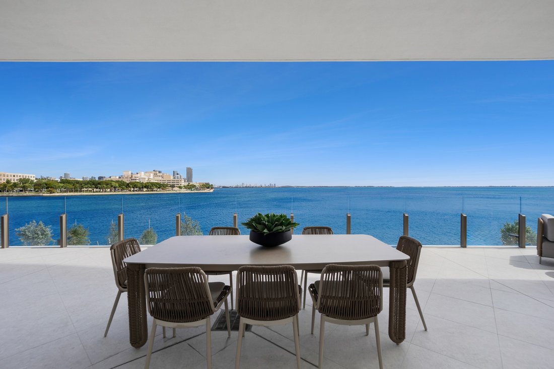 Condo in Miami, Florida, United States 3 - 17317270