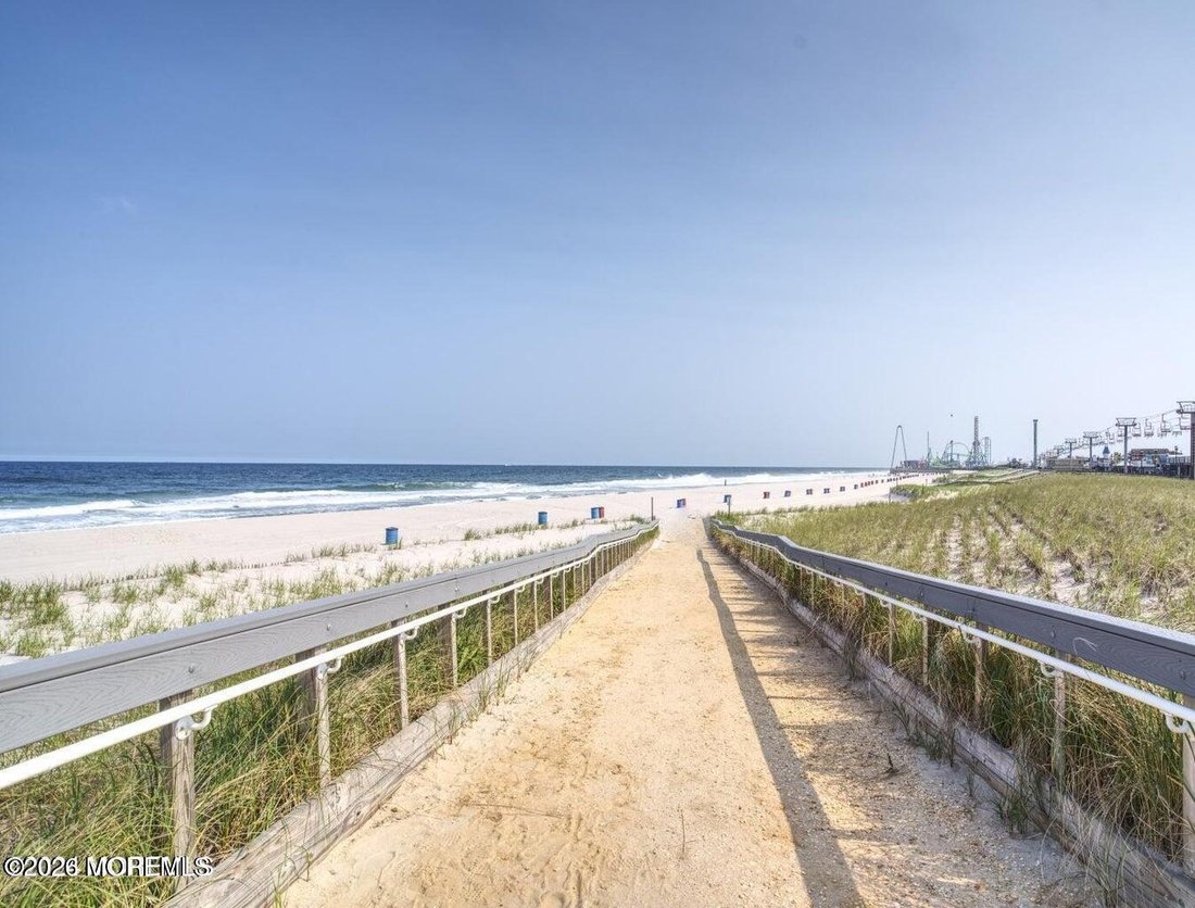 Seaside Heights, New Jersey, United States 4 - 17321020