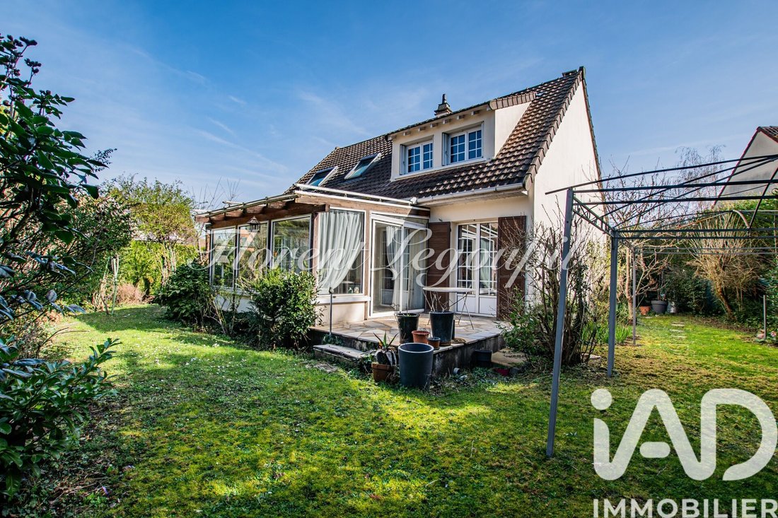 House in Fourqueux, Saint-Germain-en-Laye, France 2 - 17318258