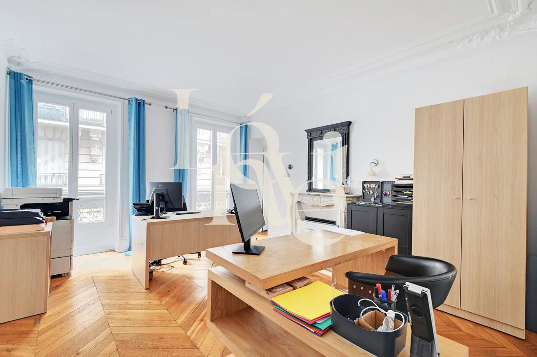 Apartment in Pereire-Malesherbes, Paris 17e Arrondissement, Paris 2 - 17317730