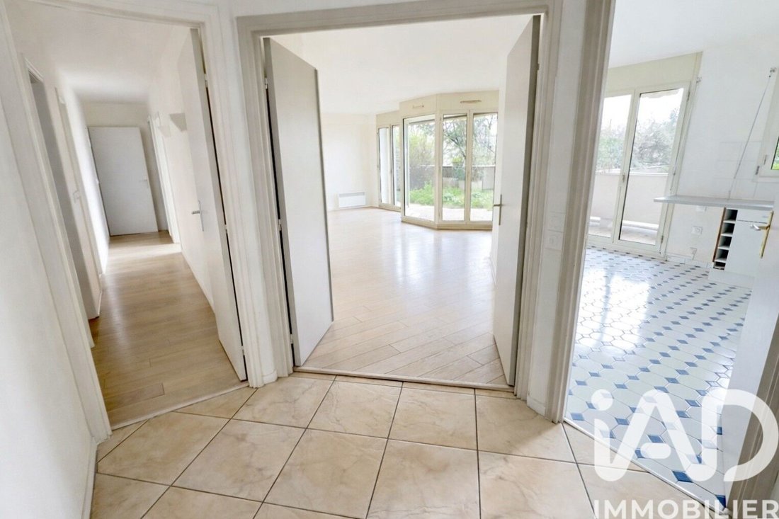 Apartamento en Courbevoie, Isla de Francia, Francia 3 - 17318330