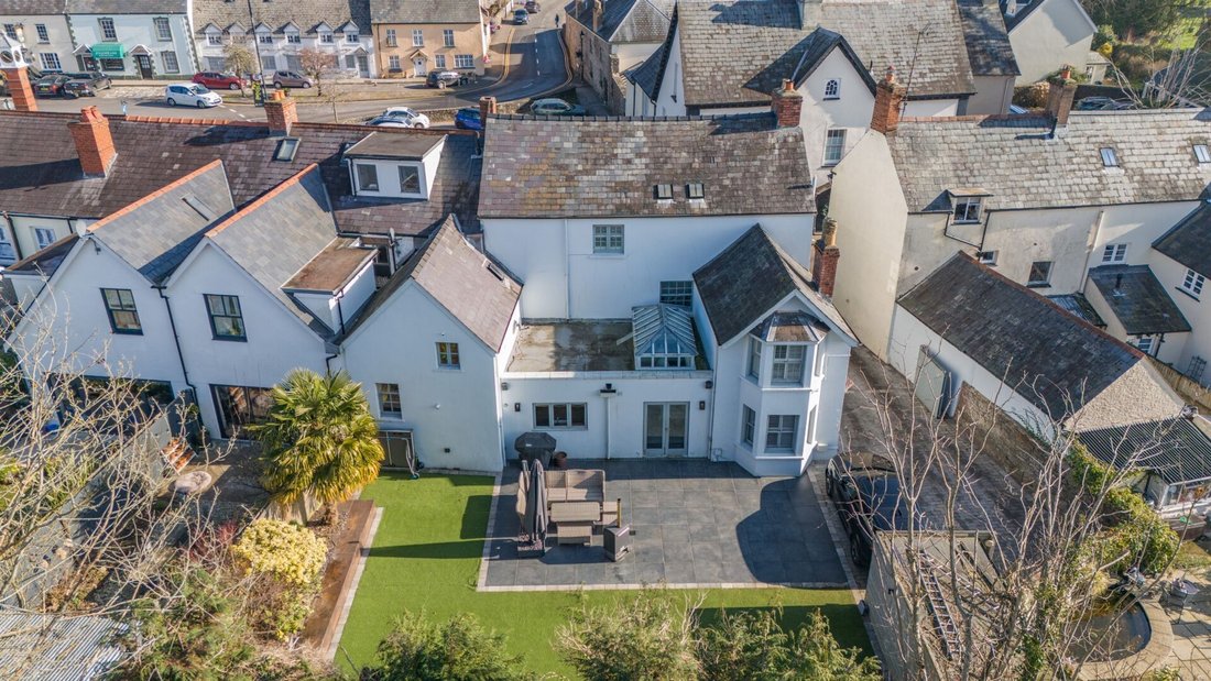 House in Usk, Wales 2 - 17316219