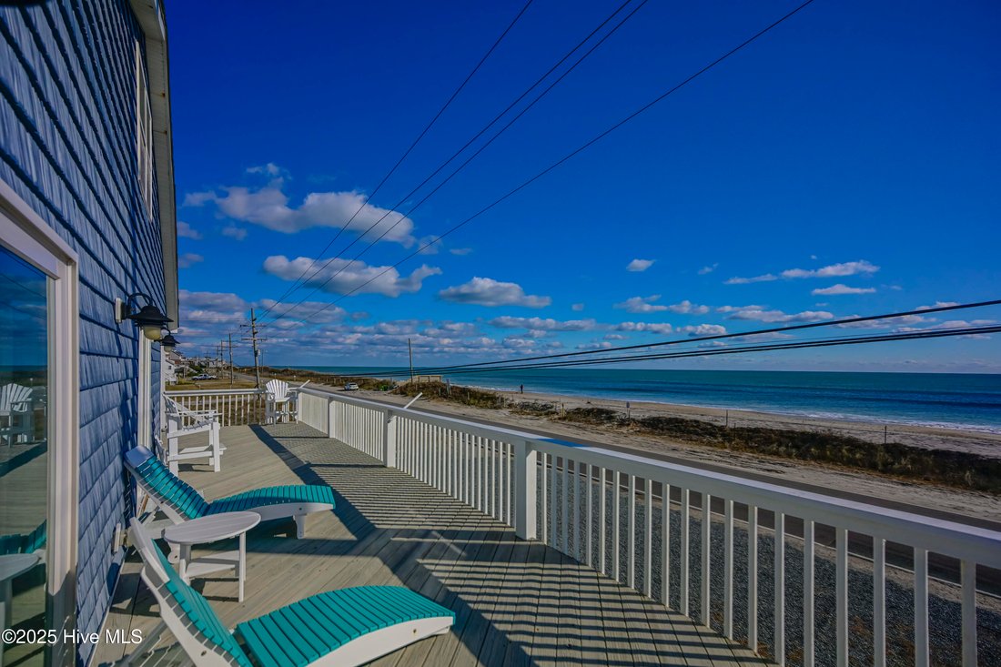 House in North Topsail Beach, North Carolina, United States 4 - 17318997