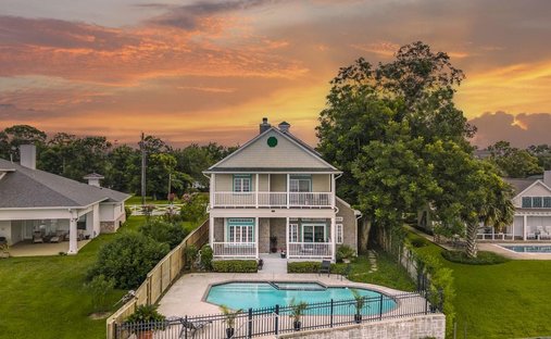 House in Bacliff, Texas, United States 1