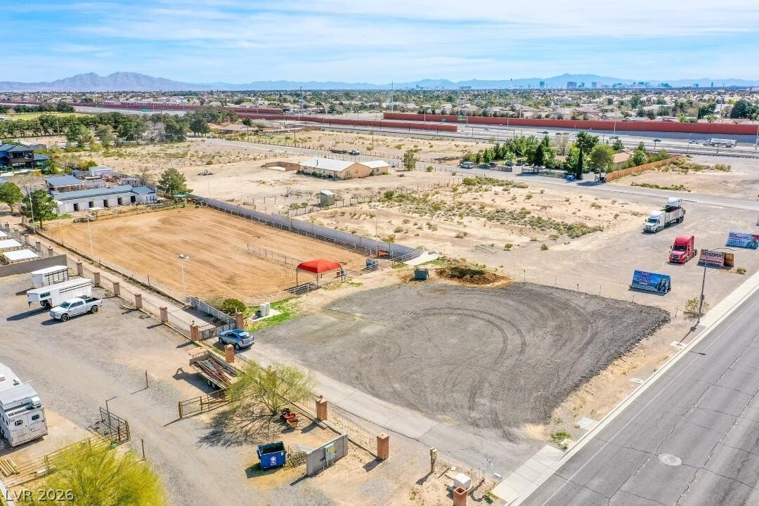 House in Las Vegas, Nevada, United States 4 - 17317297