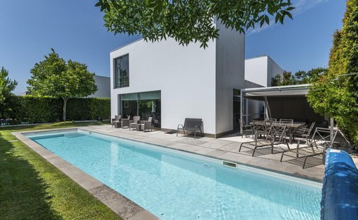 Villa à Carnaxide et Queijas, Lisbonne, Portugal 1