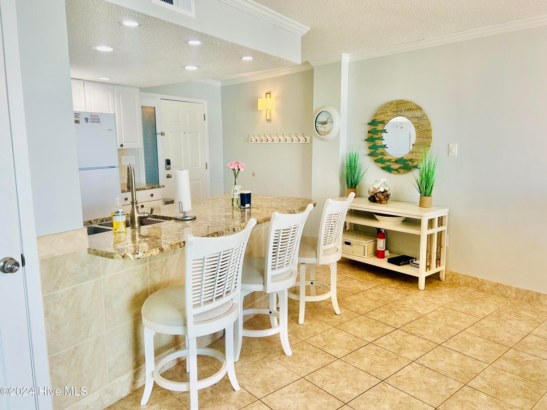 Condo in North Topsail Beach, North Carolina, United States 4 - 17318990
