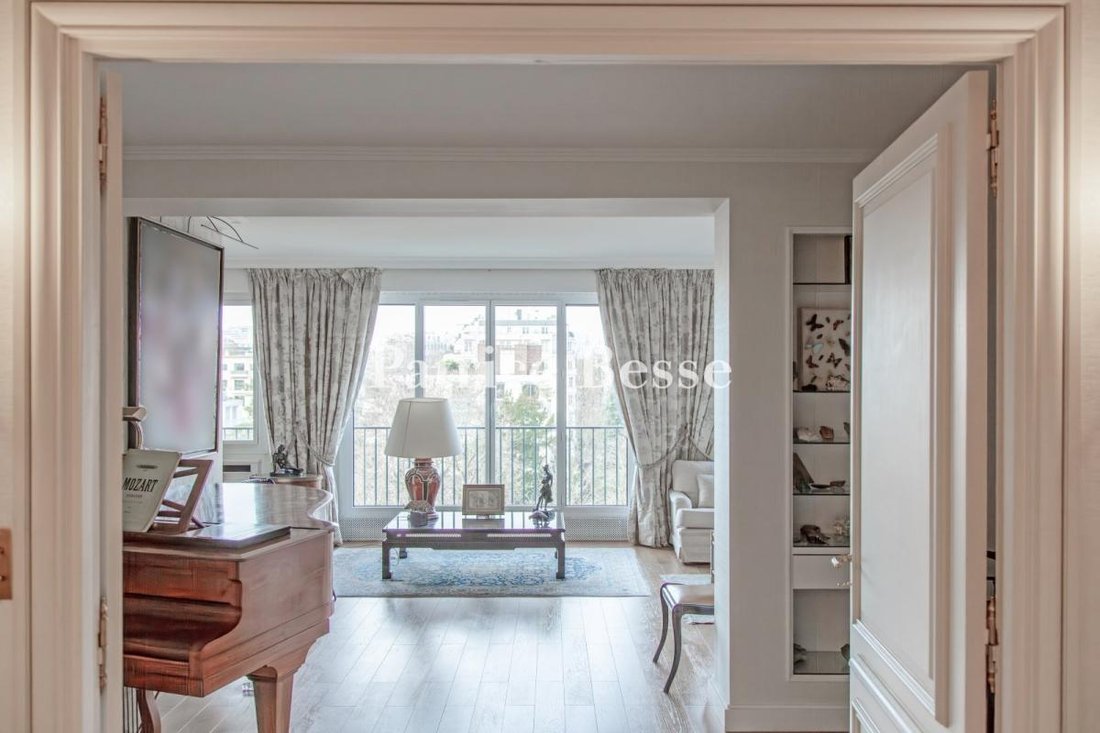 Apartment in La Plaine des Sablons, Neuilly-sur-Seine, France 2 - 17322545