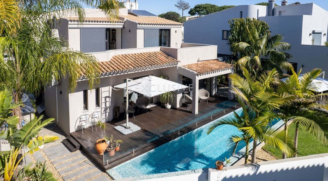 Villa in Vilamoura, Quarteira, Algarve 1 - 17311240