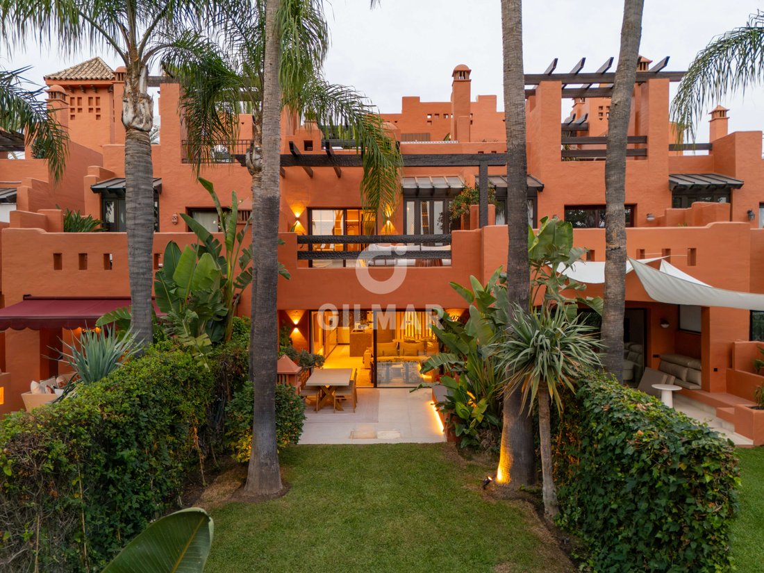 Townhouse in Marbella, Andalusia, Spain 1 - 17317669