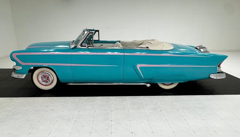 Cabriolet in Morgantown, United States 4 - 13703314