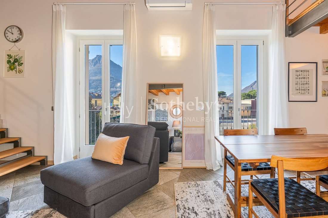 Apartment in Lungo Lago-Centro, Lecco, Lombardy 5 - 17317103