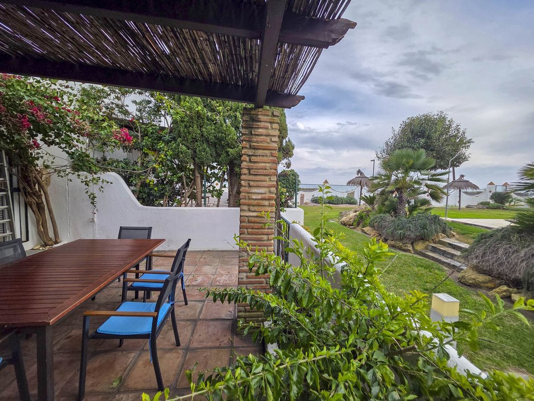 Townhouse in Casares, Andalusia, Spain 2 - 17314642