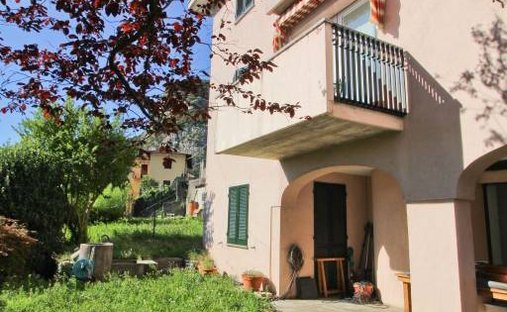 Villa in Calolziocorte, Lombardy, Italy 1