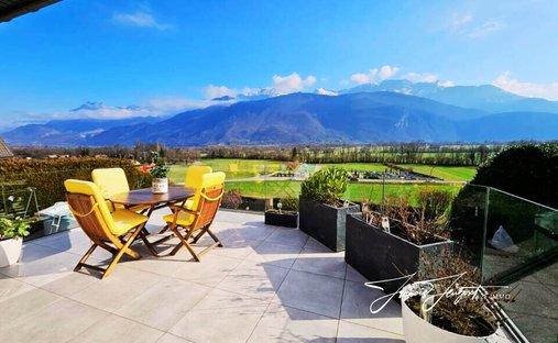 Villa a Lathuile, Auvergne-Rodano-Alpi, Francia 1