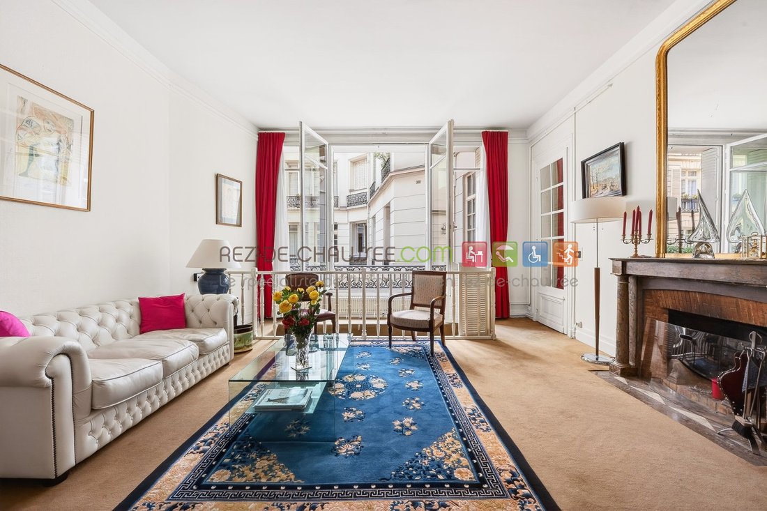 Apartment in La Fourche-Guy Môquet, Paris 17e Arrondissement, Paris 4 - 17315886