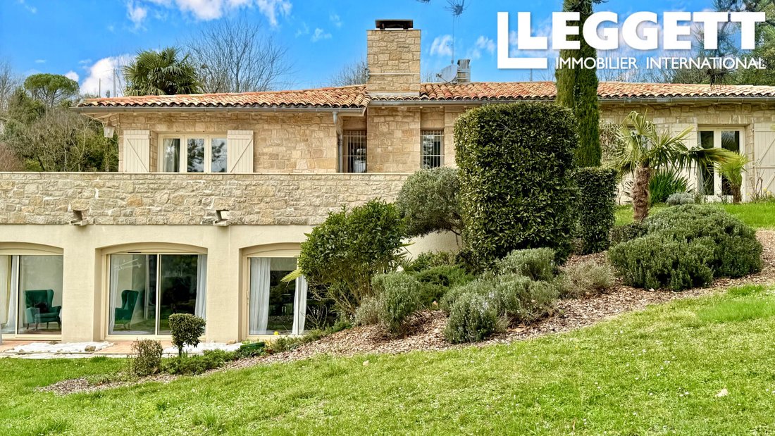 Villa in Montpezat-de-Quercy, Occitania, France 1 - 17306417
