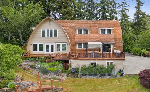 House in Raymond, Washington, United States 1