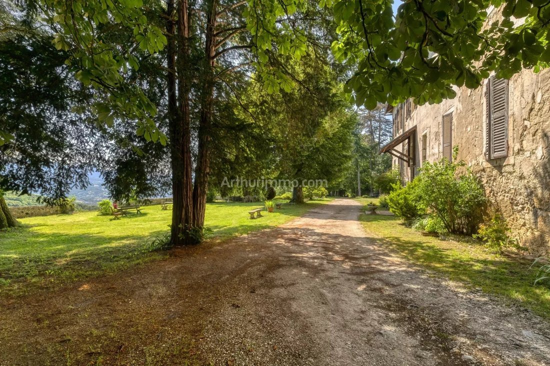 Estate in Saint-Jean-d'Arvey, Auvergne-Rhône-Alpes, France 4 - 17317837