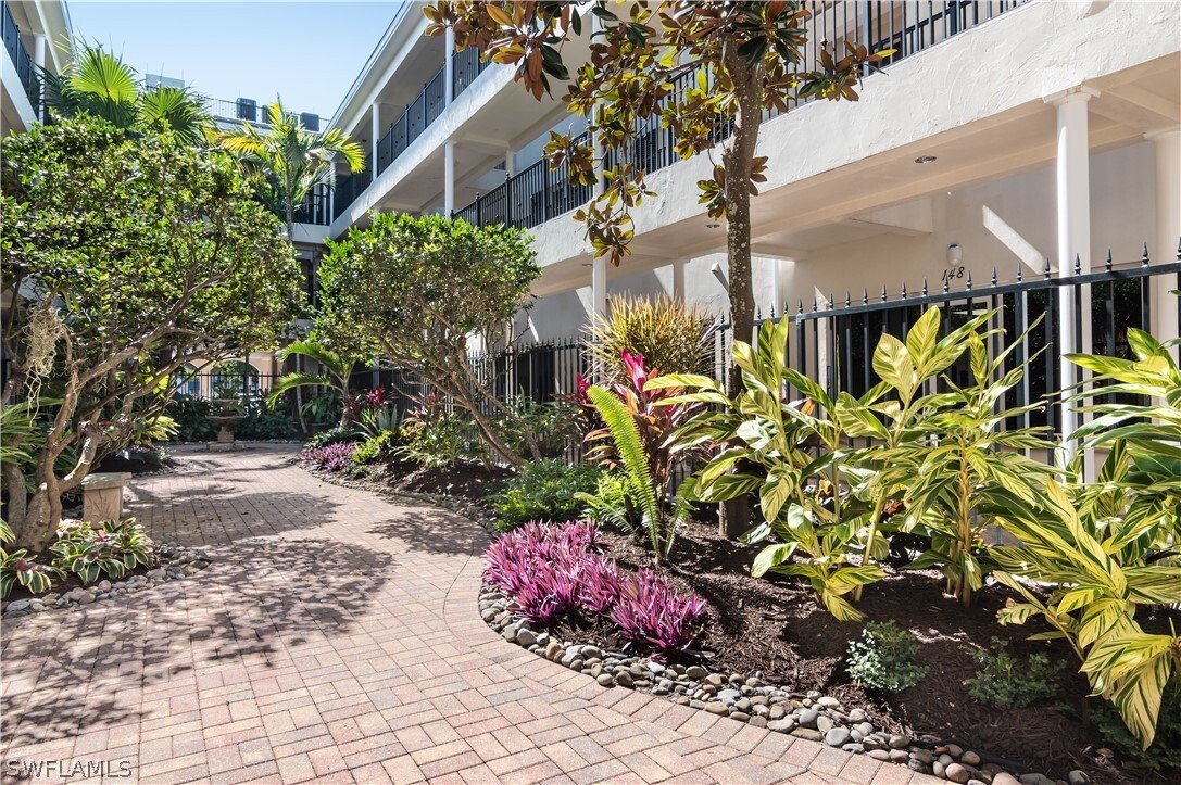 Condo in Naples, Florida, United States 2 - 16996742