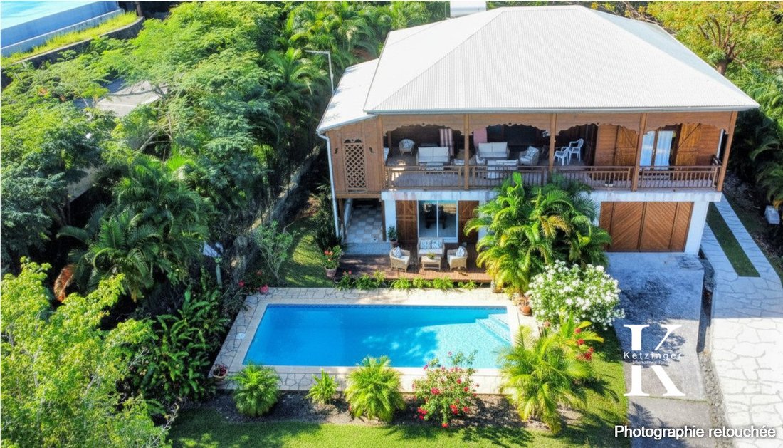 Villa in Deshaies, Basse-Terre, Guadeloupe 2 - 17229182