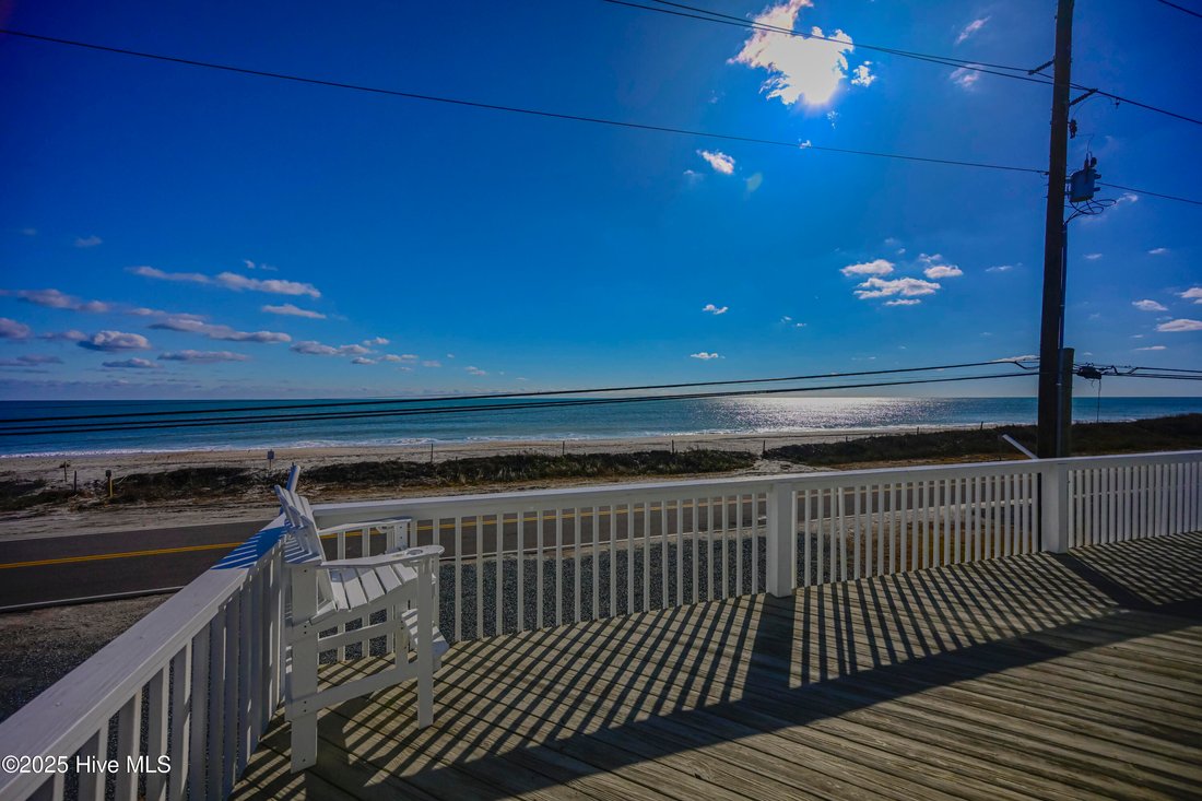 House in North Topsail Beach, North Carolina, United States 2 - 17318997