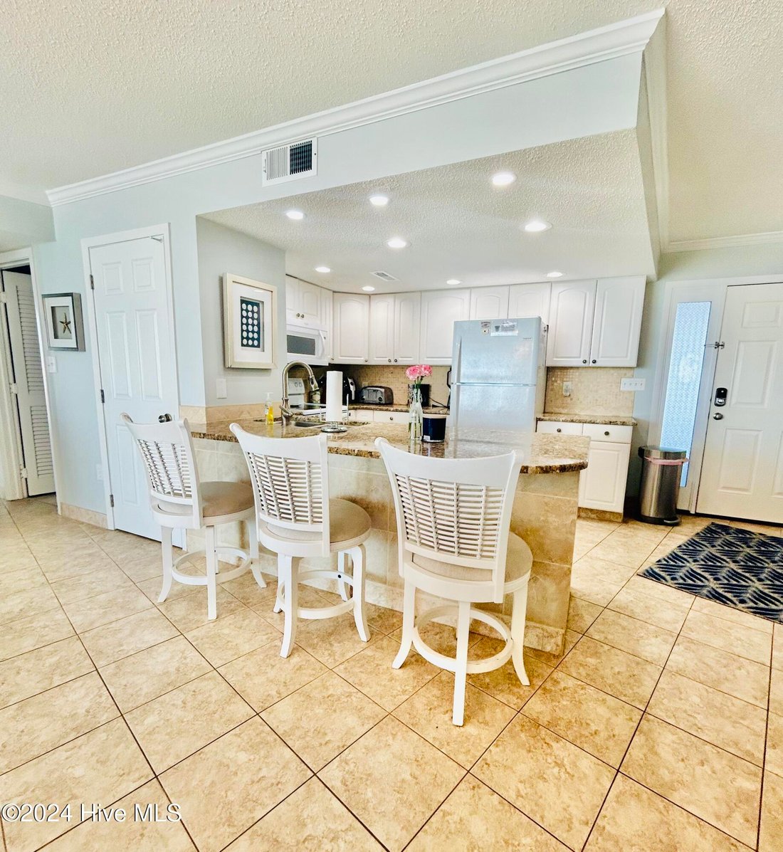 Condo in North Topsail Beach, North Carolina, United States 3 - 17318990