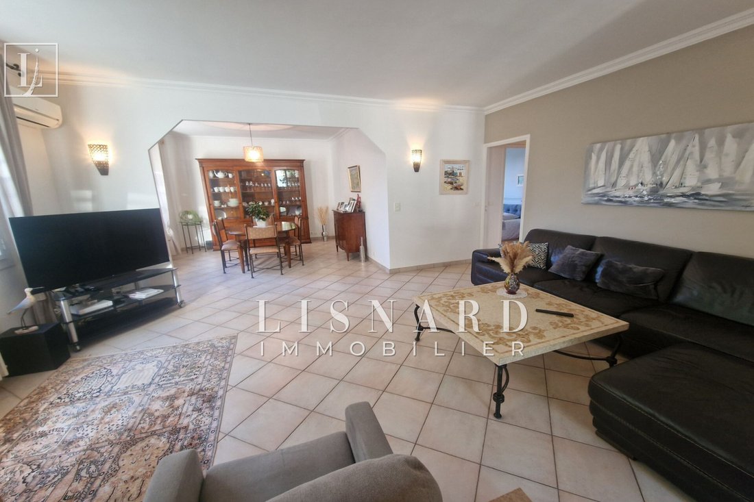 Villa in Gabelle-Courcettes-Les Clos, Vallauris, France 3 - 17311182