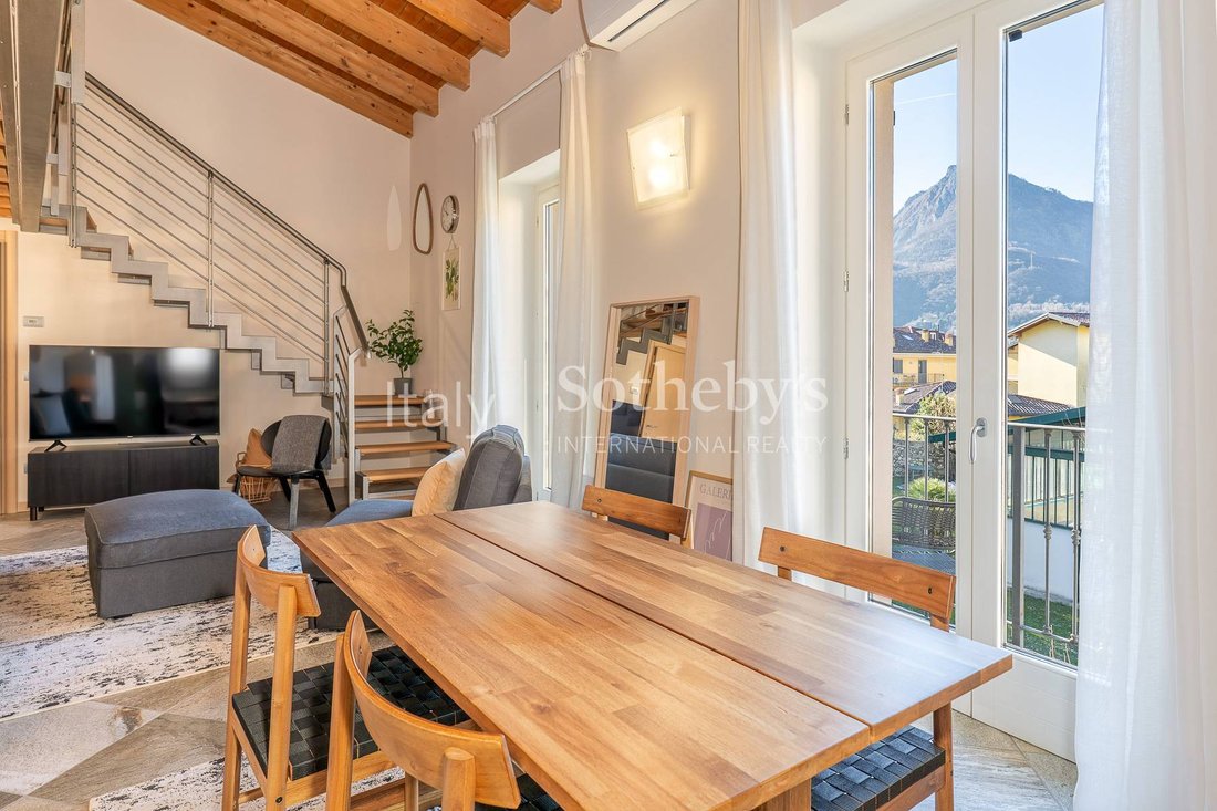 Apartment in Lungo Lago-Centro, Lecco, Lombardy 2 - 17317103