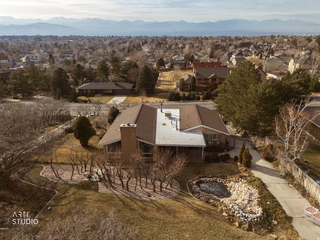 House in Sandy, Utah, United States 2 - 17323093