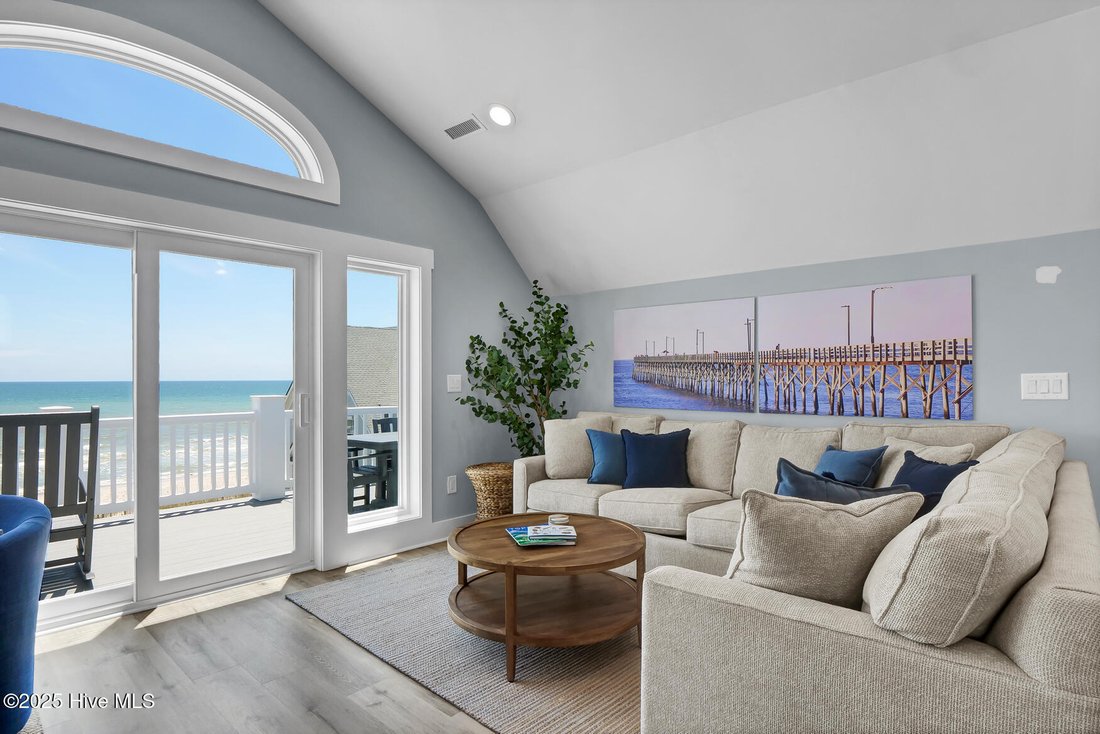 House in North Topsail Beach, North Carolina, United States 3 - 17313962