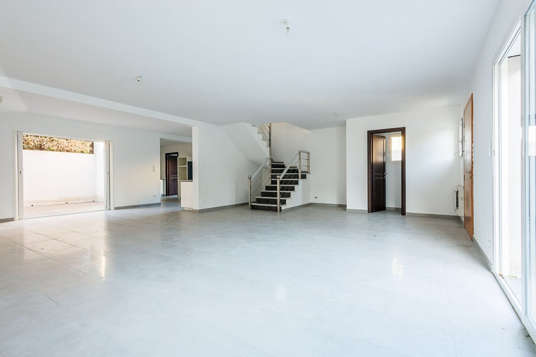 Casa en Althen-des-Paluds, Provenza-Alpes-Costa Azul, Francia 3 - 17317950