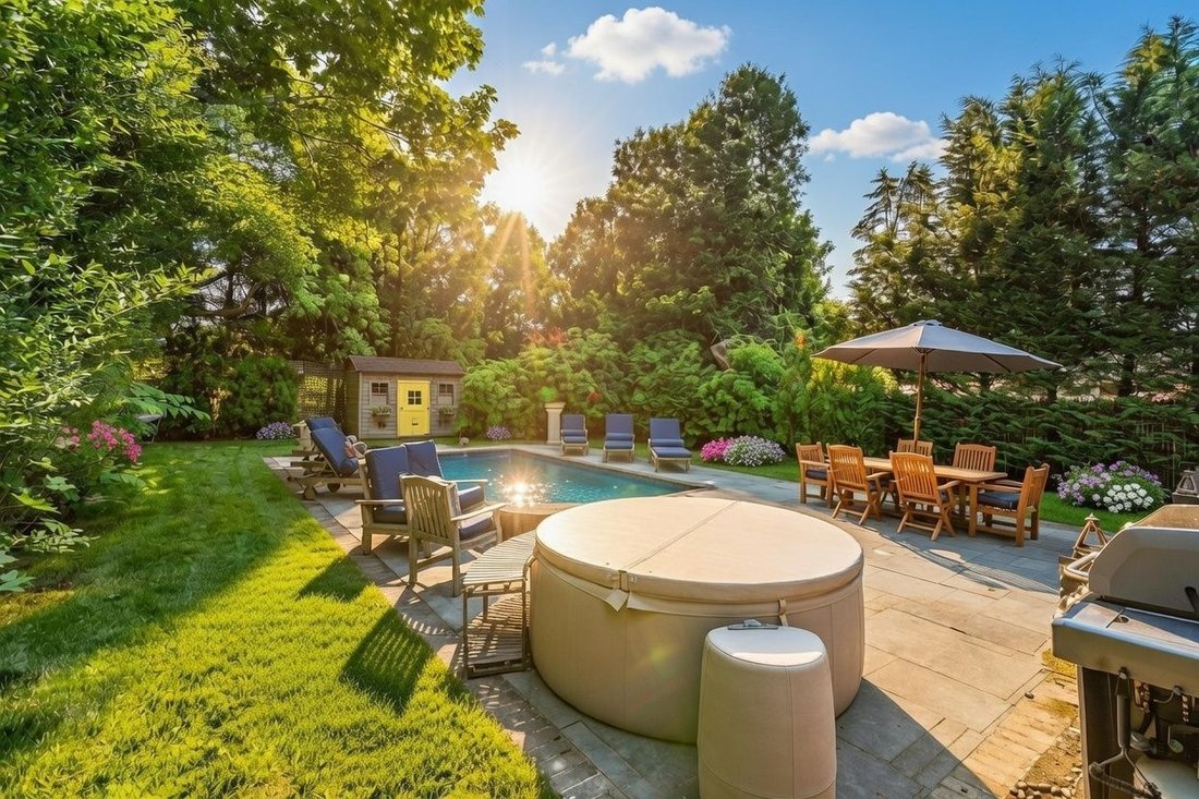 East Hampton, New York, United States 2 - 17244174