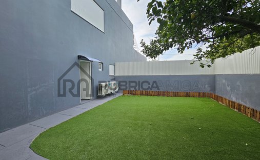 House in Alvorninha, Leiria District, Portugal 1