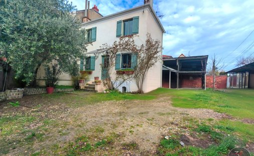 House in Fontenay-sous-Bois, Ile-de-France, France 1