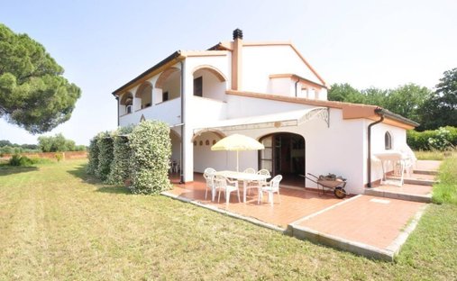 Country House in Baratti, Piombino, Tuscany 1