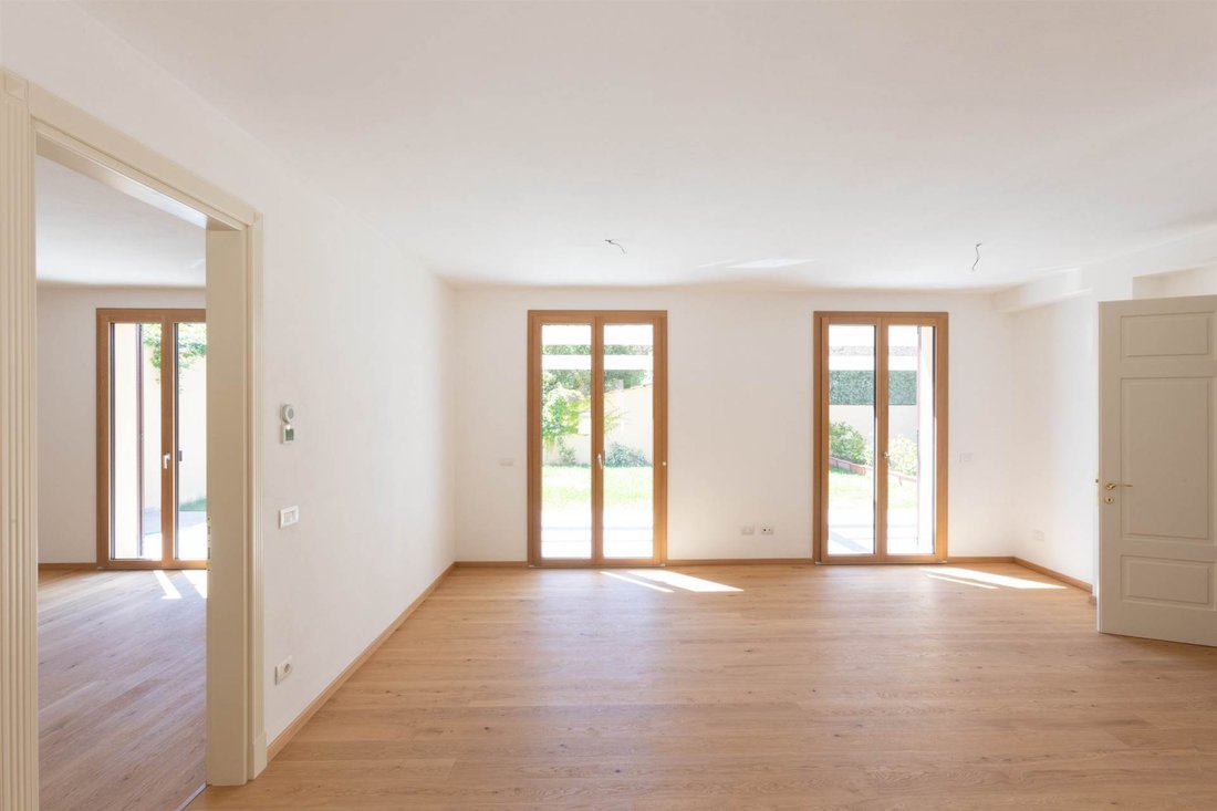 Villa in Thermal Park - Saint Anthony, Montecatini Terme, Italy 3 - 17314502