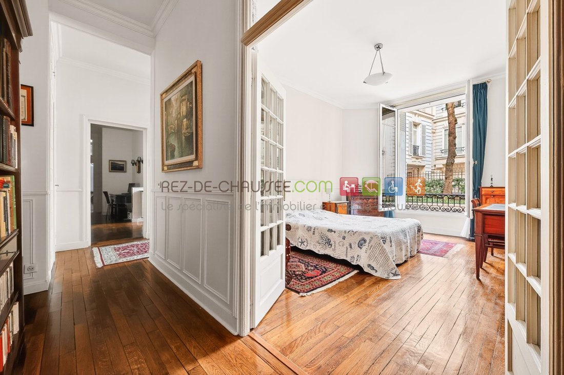 Apartment in La Fourche-Guy Môquet, Paris 17e Arrondissement, Paris 5 - 17315886
