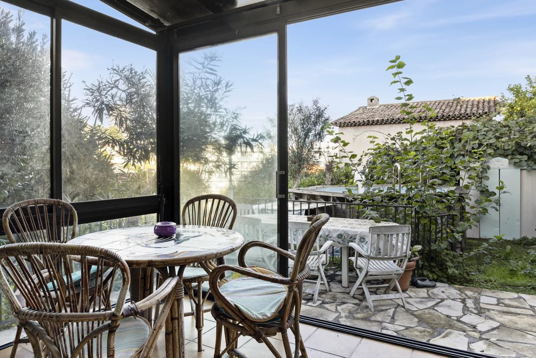 Villa in Laval, Antibes, France 3 - 17311405
