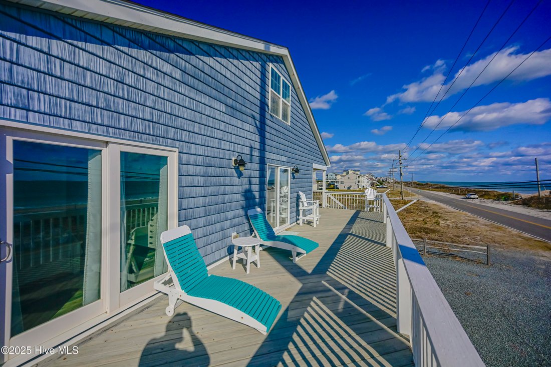 House in North Topsail Beach, North Carolina, United States 5 - 17318997