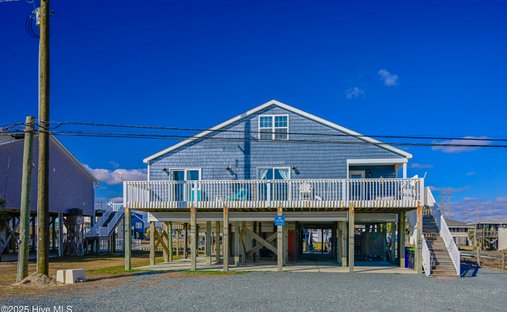 House in North Topsail Beach, North Carolina, United States 1