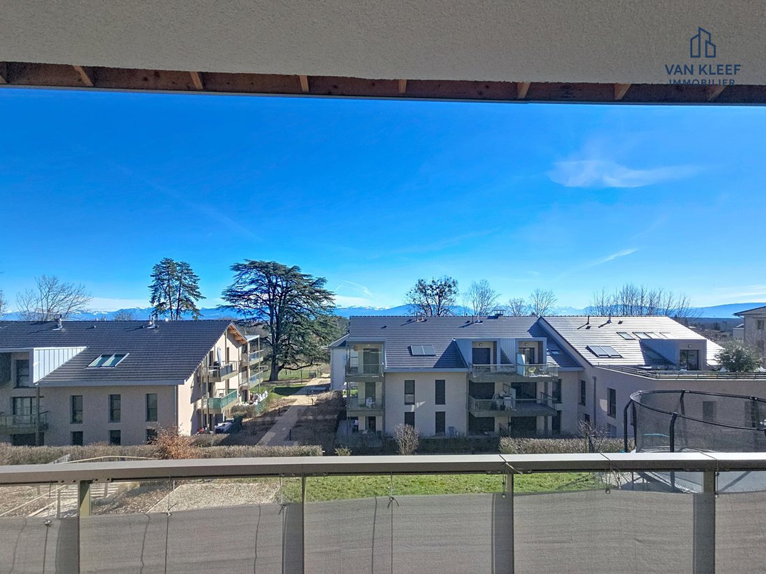 Apartment in Divonne-les-Bains, Auvergne-Rhône-Alpes, France 3 - 17094568