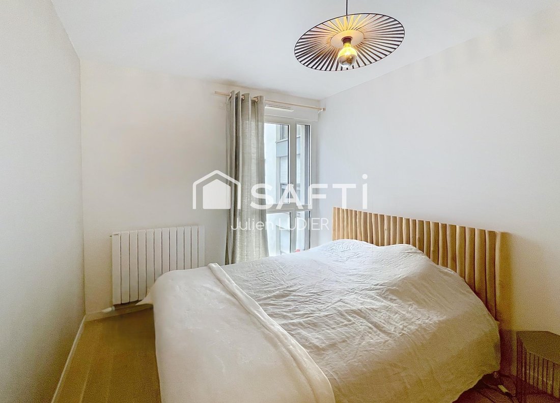 Apartment in Clignancourt-Jules Joffrin, Paris 18e Arrondissement, Paris 5 - 17311824